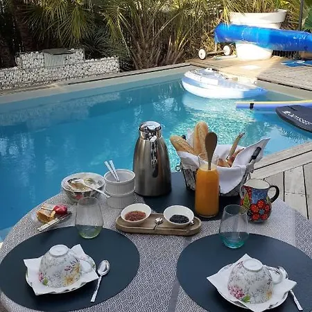 Les Palmiers Bed & Breakfast