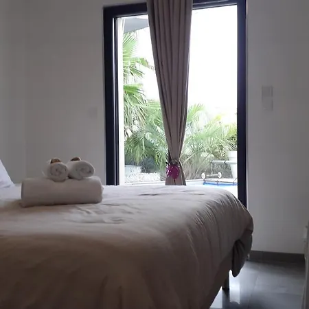 Les Palmiers Bed & Breakfast